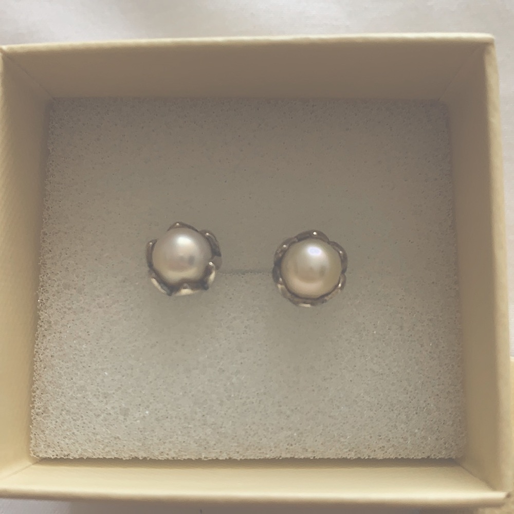 Freshwater Pearl Earrings